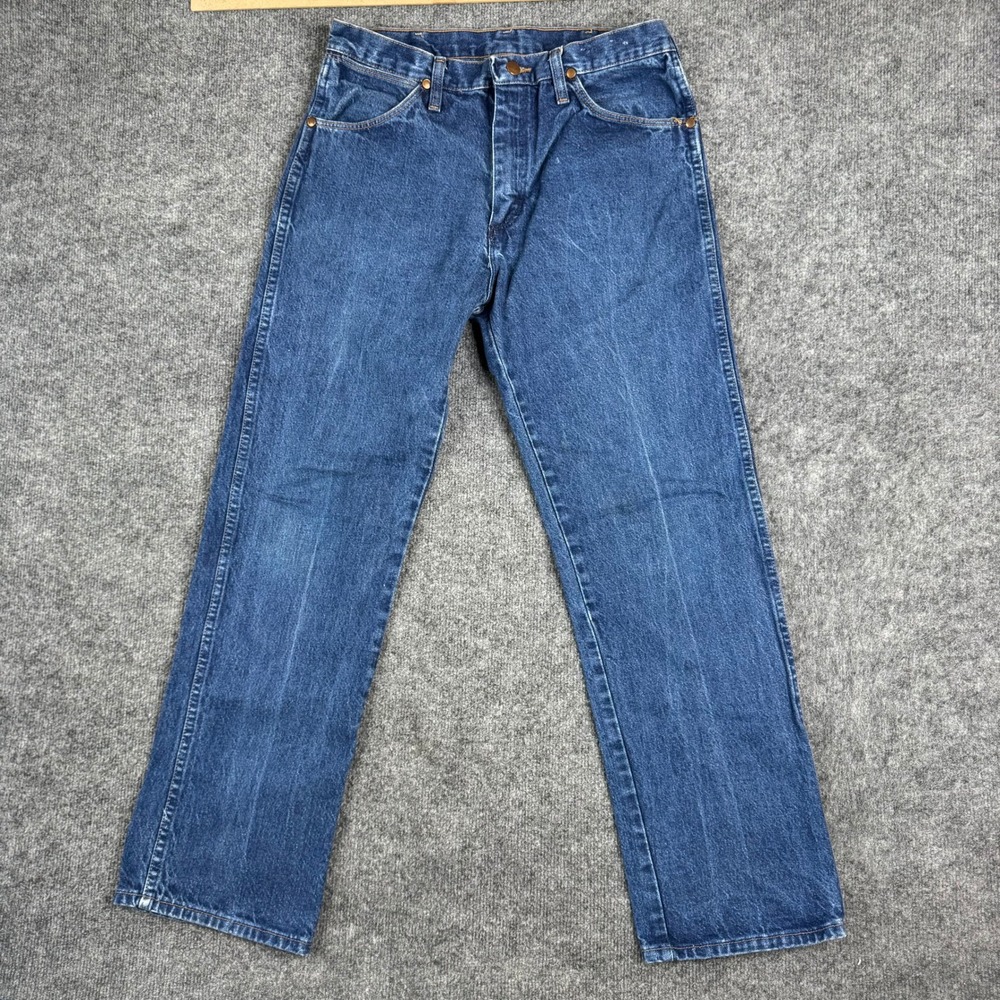 Wrangler Jeans Mens Size 33x30 Blue Denim Straight Leg Regular Fit Made in USA